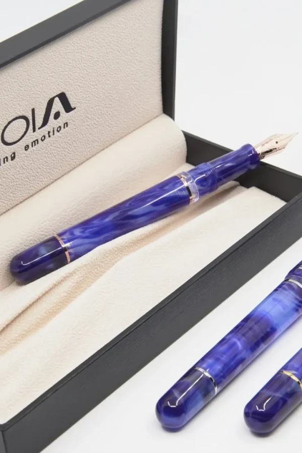 Penna Stilografica Blue Aesthetic Metis: Intelligenza e Stile - immagine 3