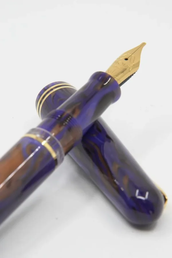Penna Stilografica Crepuscolo Metis: Intelligenza e Design Italiano - immagine 3
