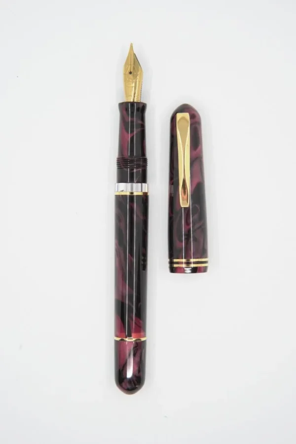 Metis Amaranto Fountain Pen