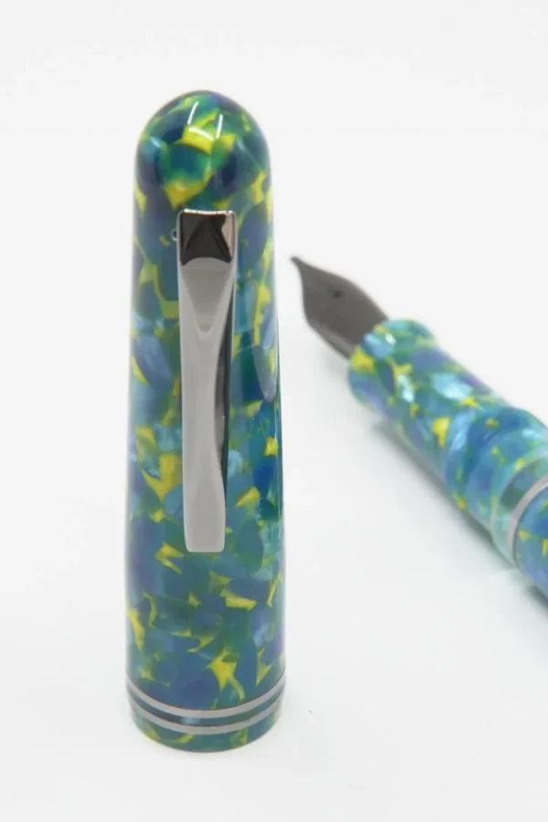Penna Metis Blu Colibri: Eleganza vibrante - immagine 5