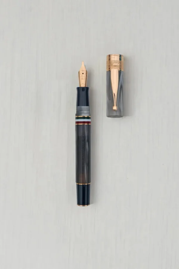 Madreperla RGT Fountain Pen