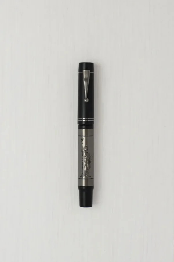 Gioia Liberty Island Black Sand: Vulpen met Vrijheidsbeeld - Afbeelding 2
