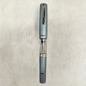 Penna Stilografica Gioia Luminosa Aluminium Grigio Pastello | Argento